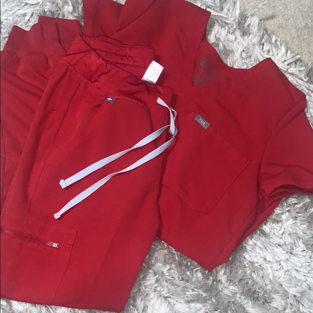 Red Figs scrubs